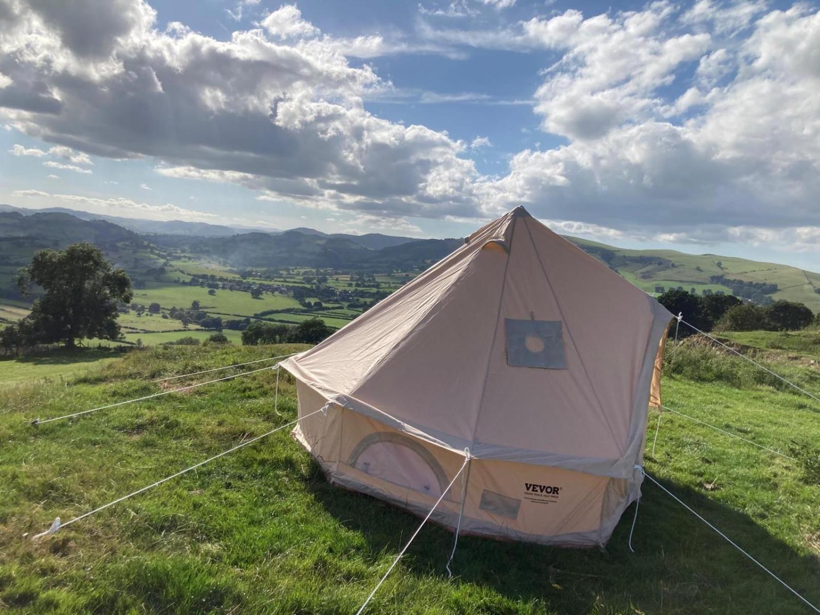 Fair View Bell Tent Campo de lujo Oswestry